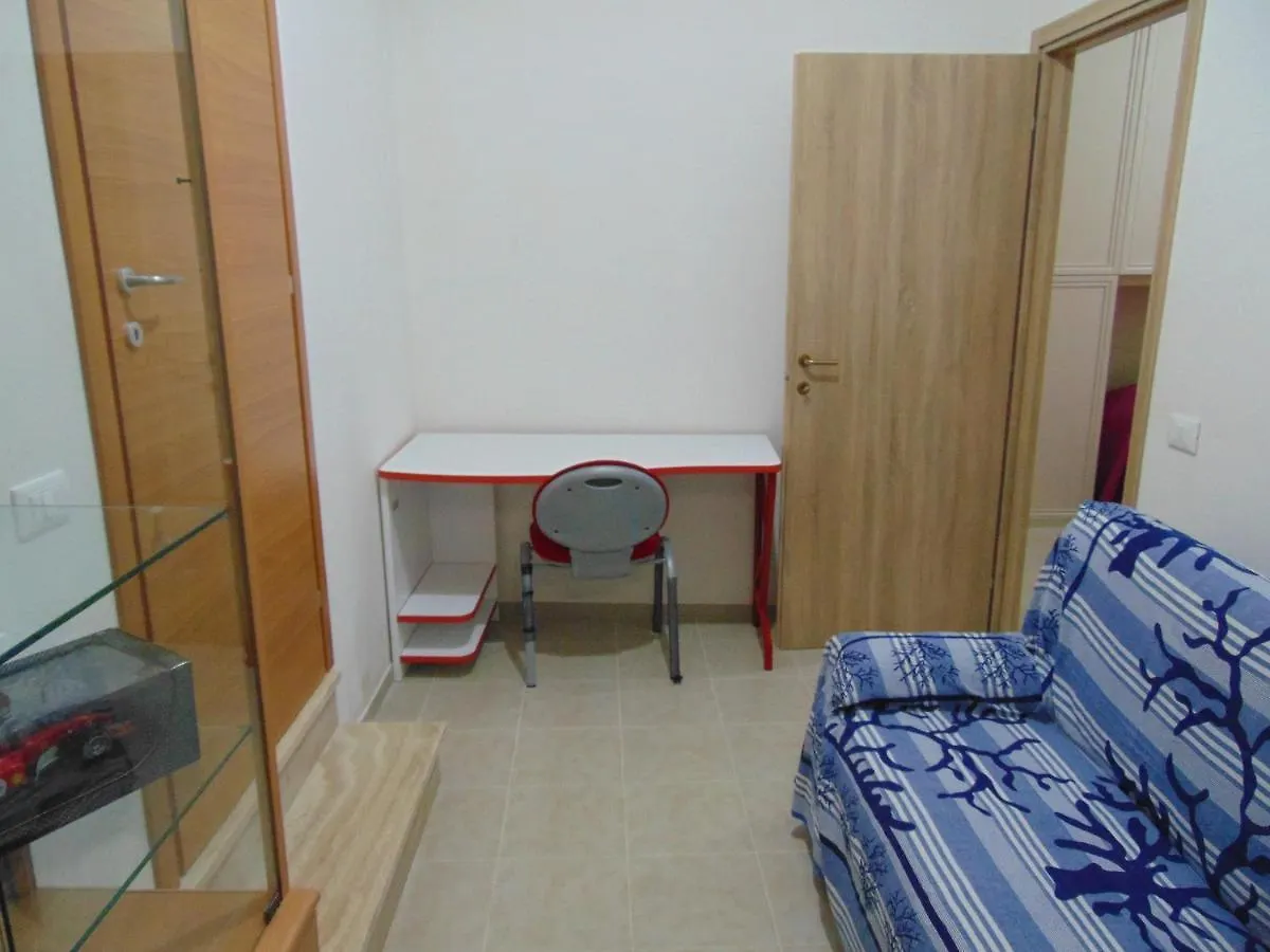 Casa Francesca 2 Lofty Apartment Castellammare del Golfo