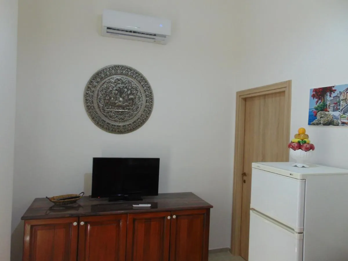 Casa Francesca 2 Lofty Apartment Castellammare del Golfo