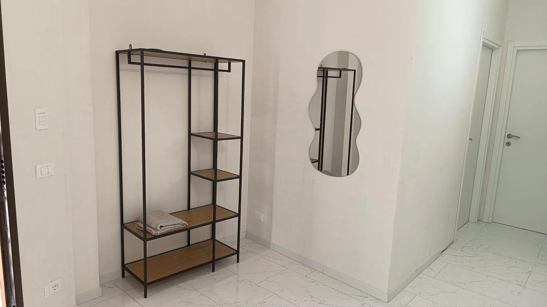 Casa Francesca 2 Lofty Apartment Castellammare del Golfo Italy