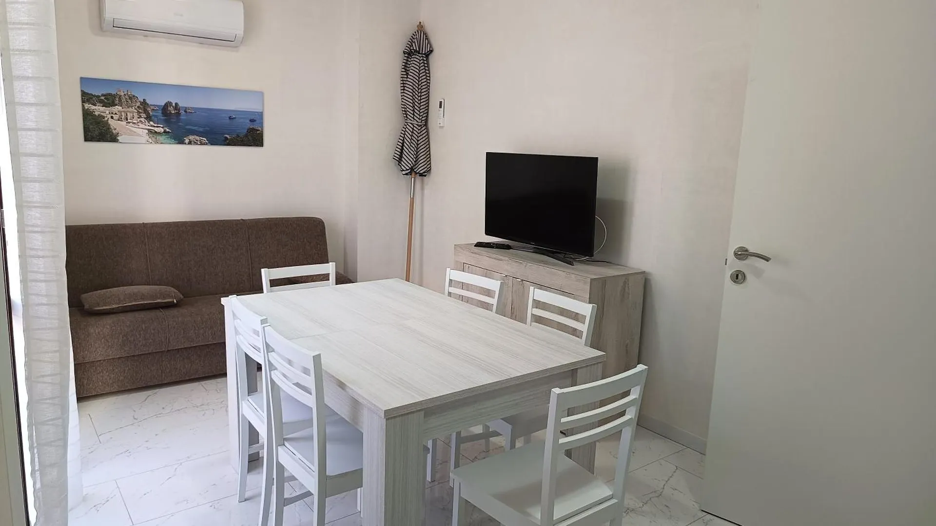 Casa Francesca 2 Lofty Apartment Castellammare del Golfo